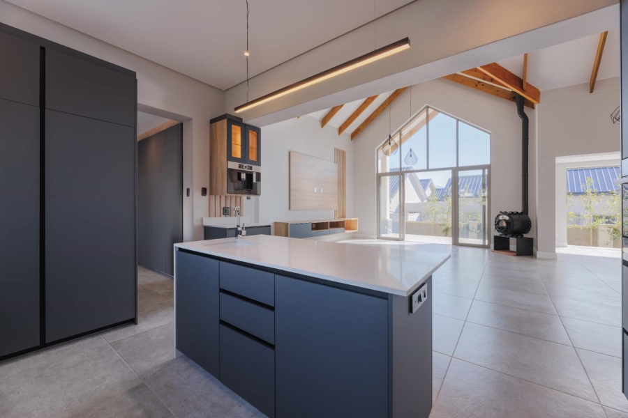 4 Bedroom Property for Sale in Kingswood Golf Estate Western Cape